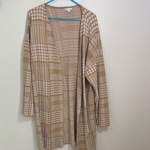 Tan and White Houndstooth Open Cardigan
